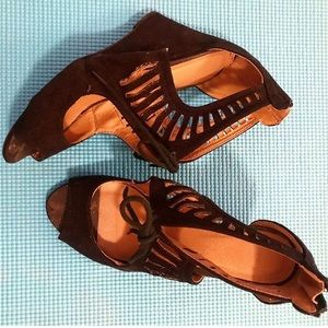 Heel sandals